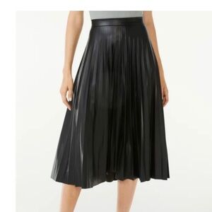 Scoop Women’s Faux Leather Pleated Skirt size L - black